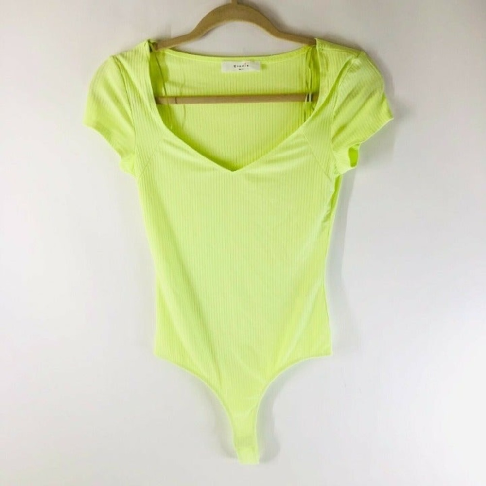 NWT Bodysuit Short Sleeve Ribbed Knit V Neck Neon Green/Yellow Size Medium - Picture 1 of 9